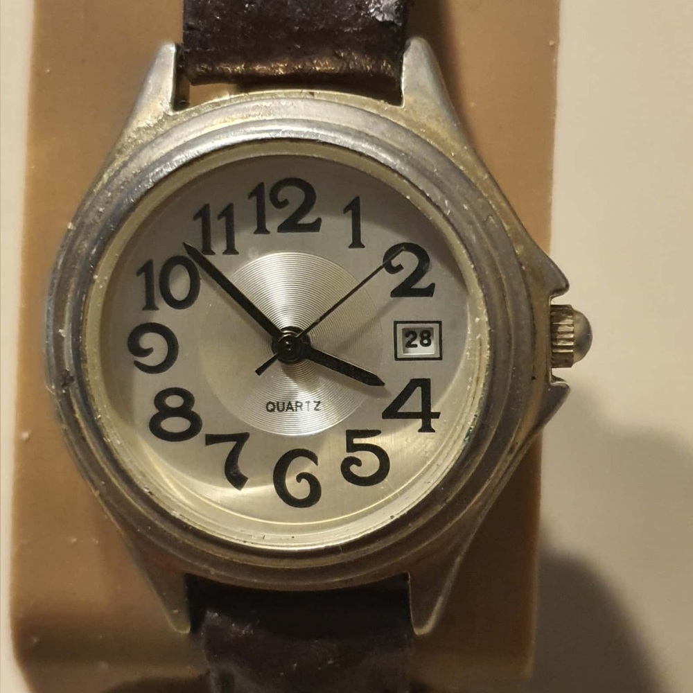 🦋10/$20🦋 Mz Berger Goldtone/White Leather Women's Watch w/Date